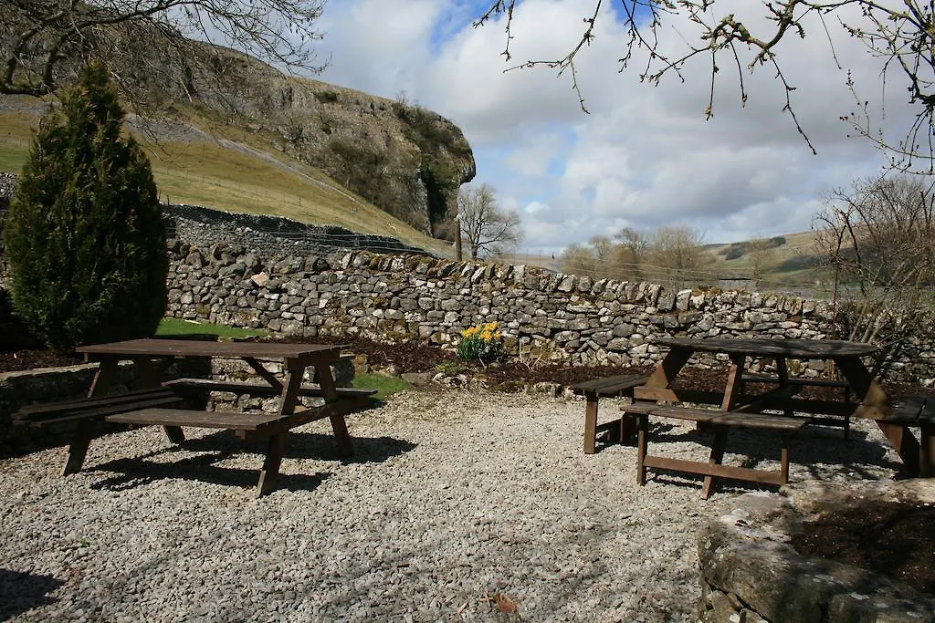 Tennant Arms Hotel Kilnsey