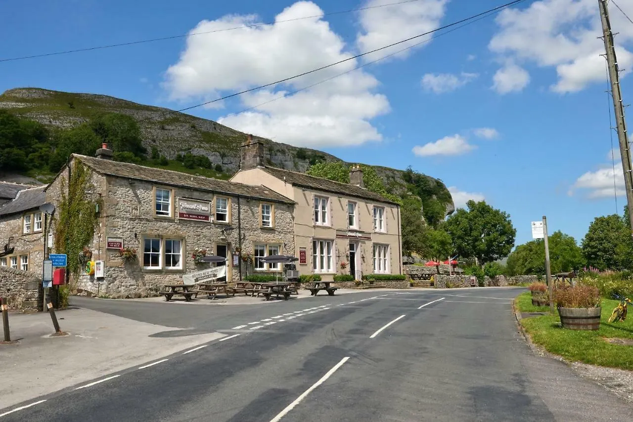 Tennant Arms Hotel Kilnsey