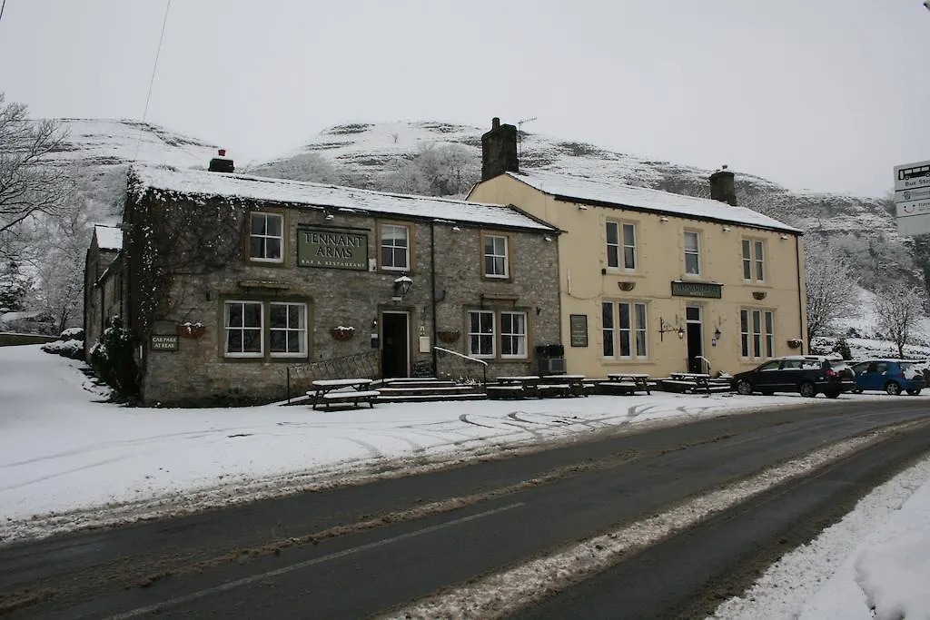 Tennant Arms Hotel Kilnsey